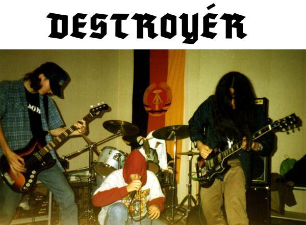 Destroyer live on tour